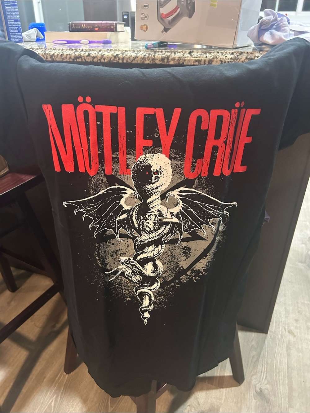 Black Short-Sleeve Motley Crue Graphic Band Tee